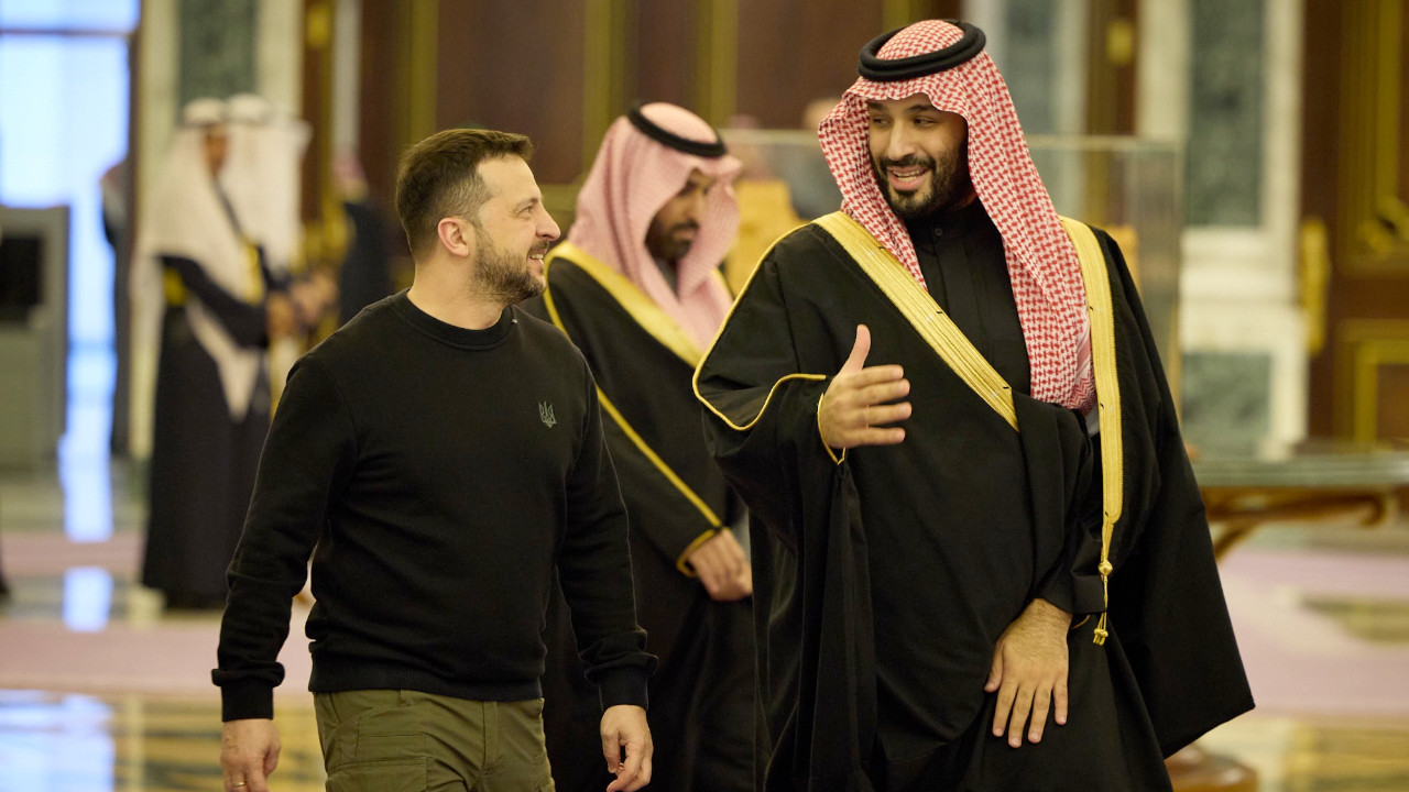 Suudi Veliaht Prens Bin Selman Riyad'da Ukrayna lideri Zelenskiy ile görüştü