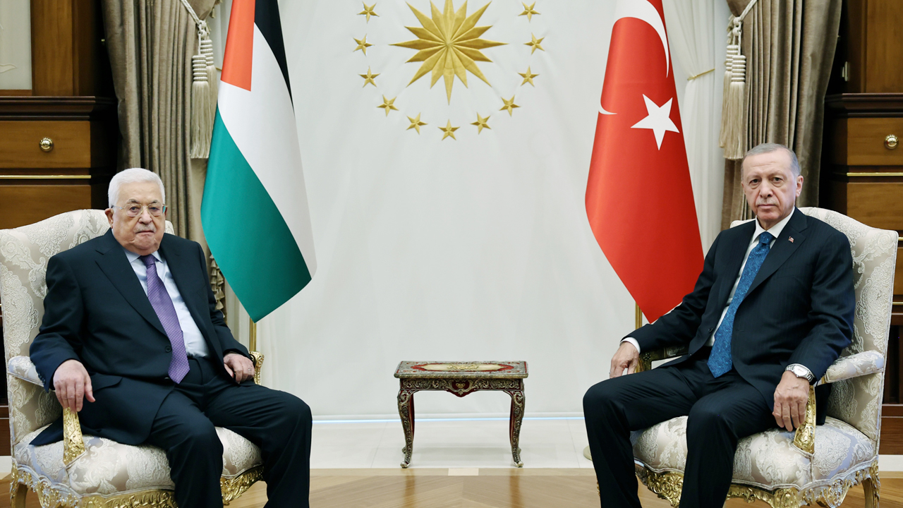 Erdoğan ile Abbas "Gazze'ye yardım" konusunu görüşecek