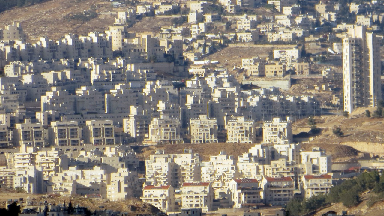 İsrail Filistinlilerin topraklarını çalmaya devam ediyor: 3500 yeni yerleşim inşa edilecek