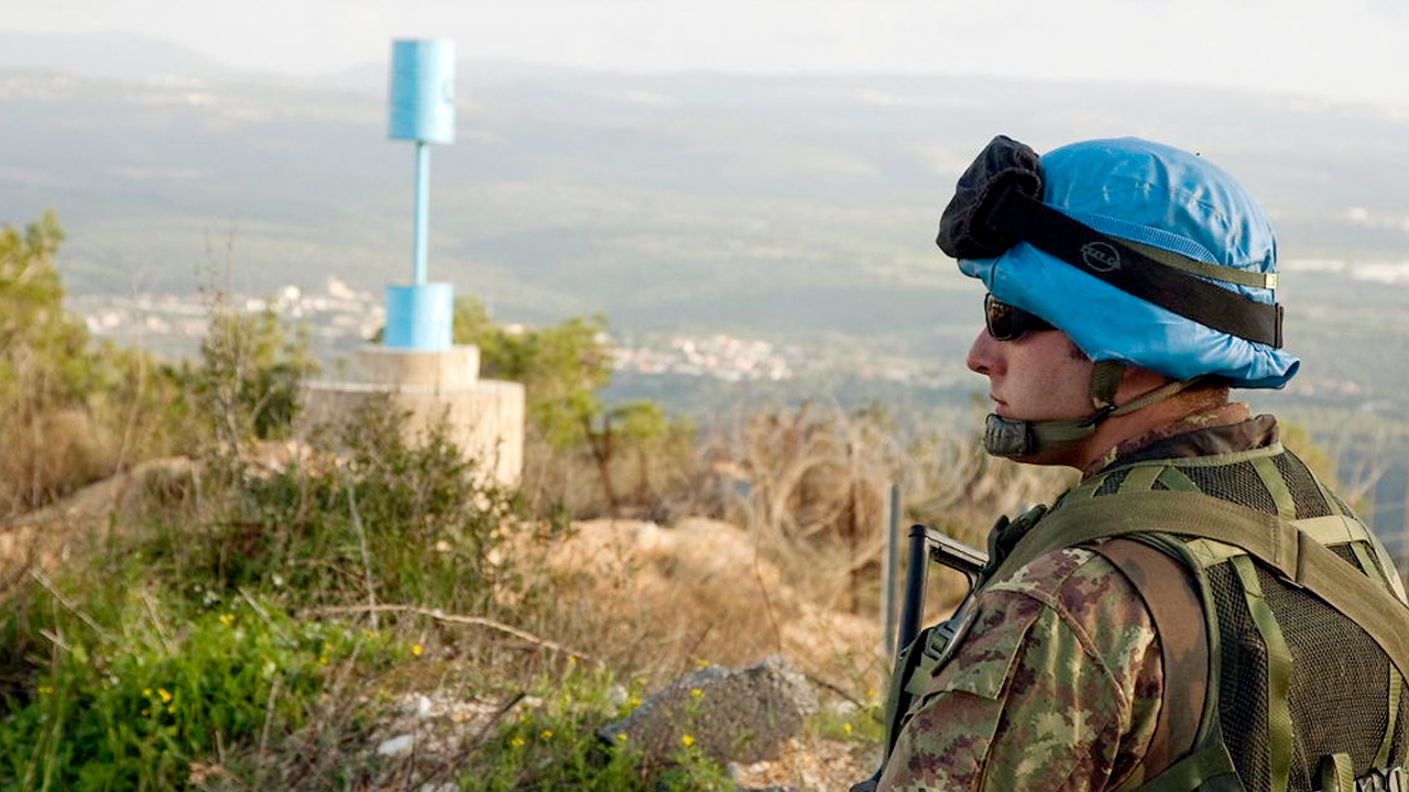 İsrail Lübnan'da BM gözlemcilerini vurdu
