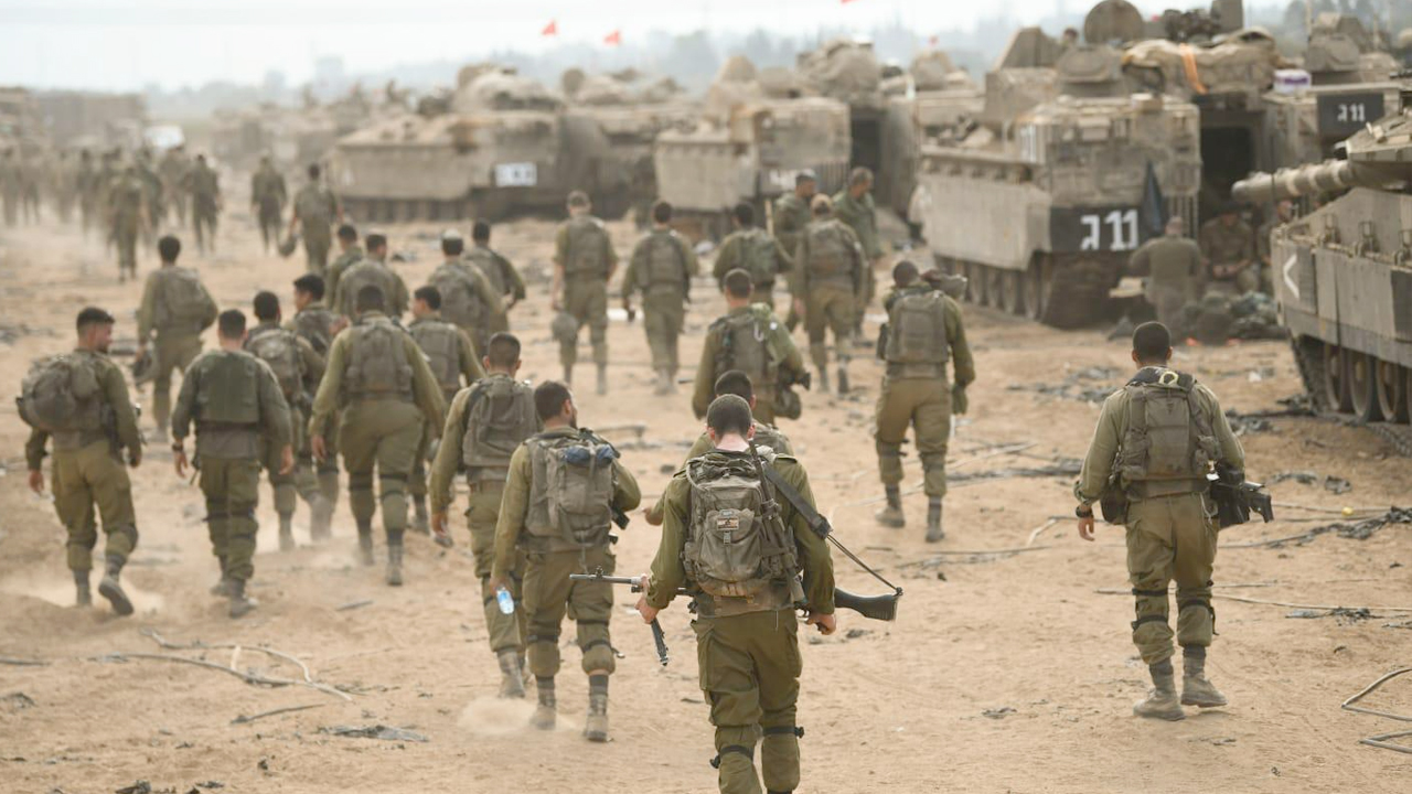 İsrail Refah saldırısı için askeri birliklerini hazırladı