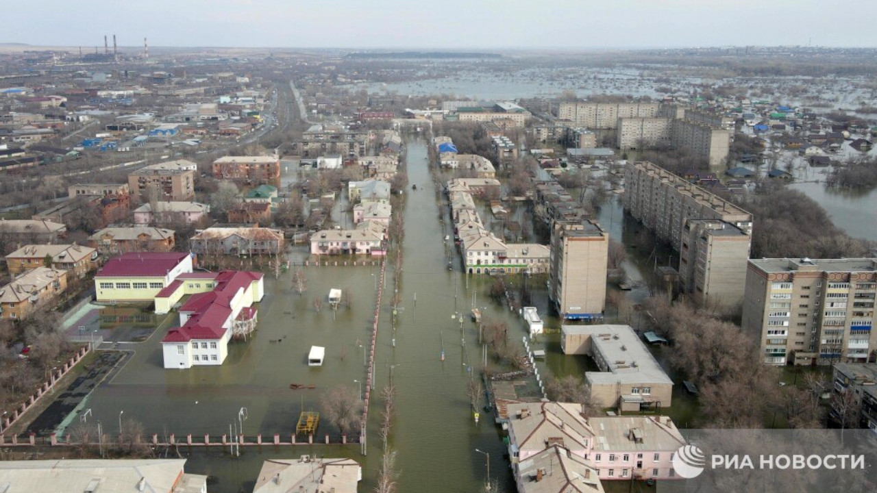 Rusya'da yüzlerce ev sular altında kaldı