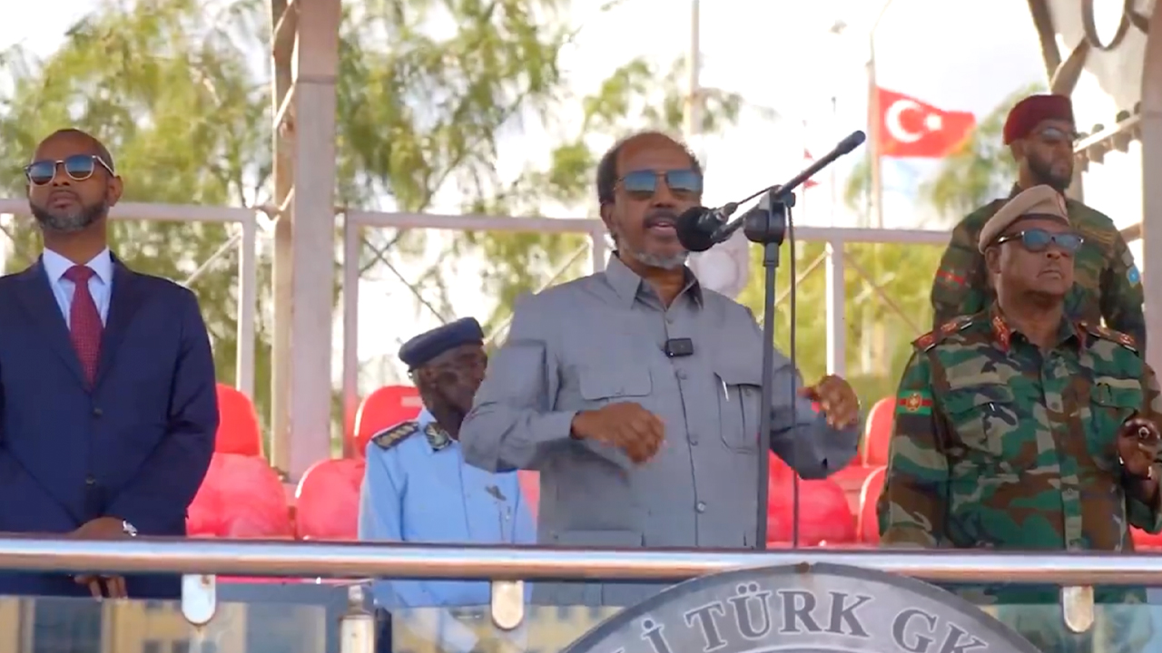Mogadişu yönetimi lideri ordusuna seslendi: Uyuşturucu kullanmayı bırakın