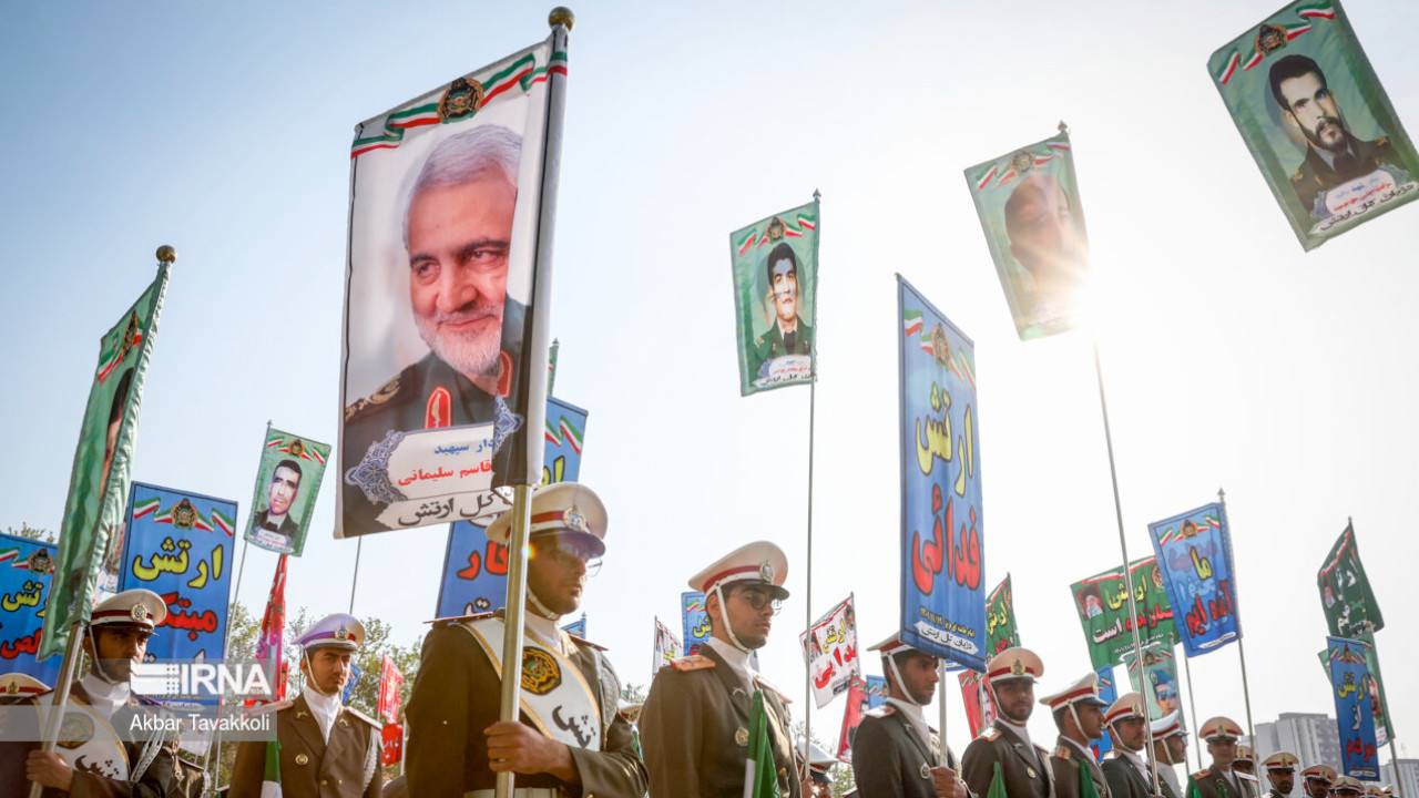 İran, İsrail misillemesi korkusuyla nükleer tesislerini kapattı