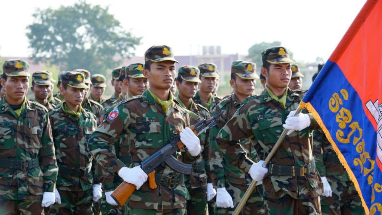 Kamboçya'da ordu üssünde meydana gelen patlamada en az 20 asker öldü