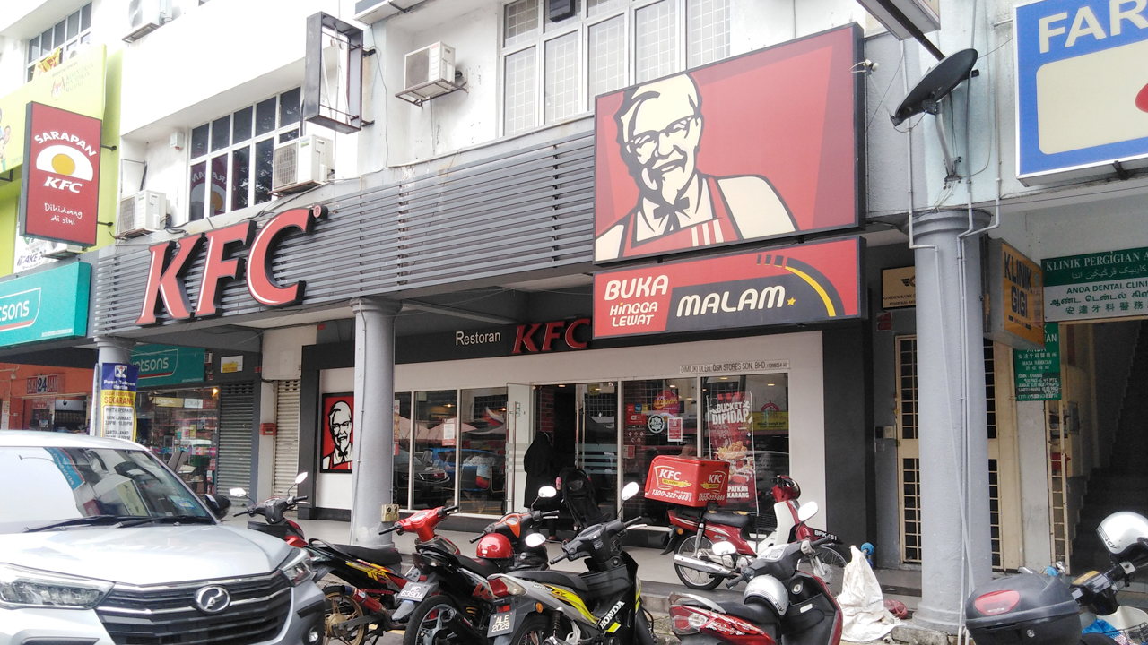 KFC boykot sebebiyle Malezya'daki 100'den fazla mağazasını kapattı