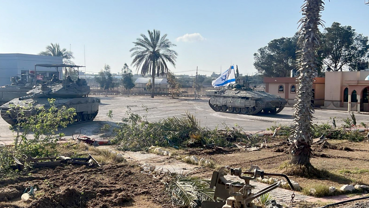 İsrail Gazze'nin can damarı Refah sınır kapısını ele geçirdi: Bölgede son durum ne?