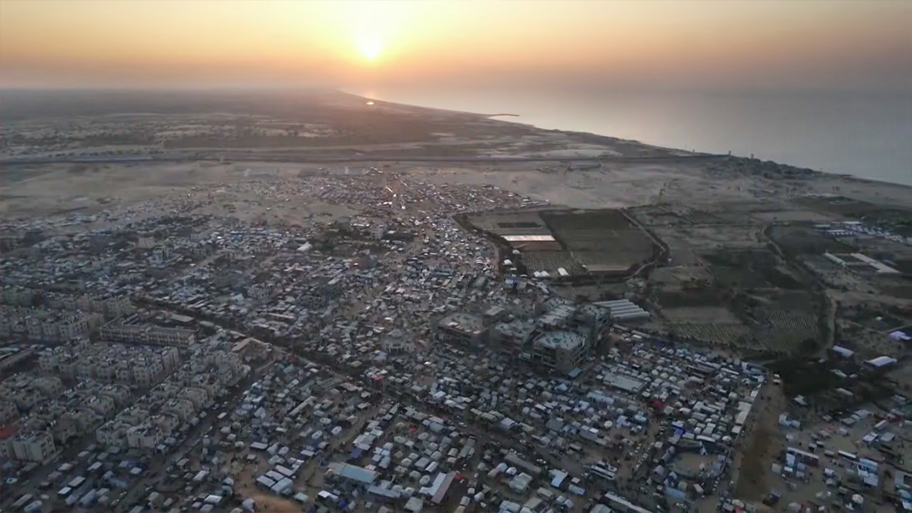 Mısır yönetimi Sina'daki kabileleri uyardı: "Gazze'den mülteci akınına hazır olun"