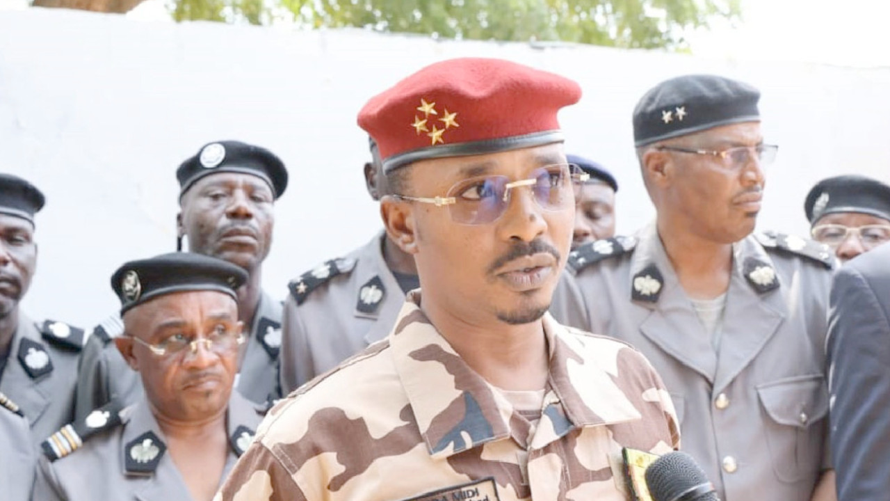 Çad'ın askeri lideri Deby seçimin galibi ilan edildi