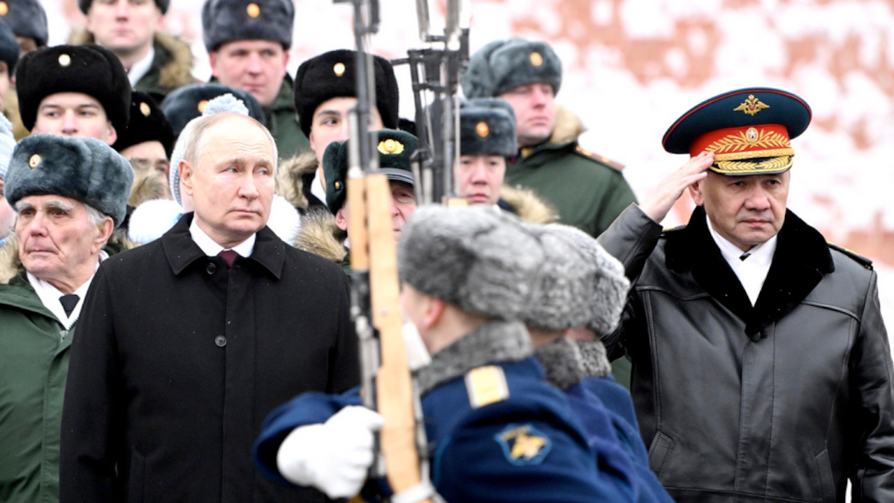 Putin'in Ukrayna işgali sürerken yaptığı görev değişikliklerinin sebebi ne?