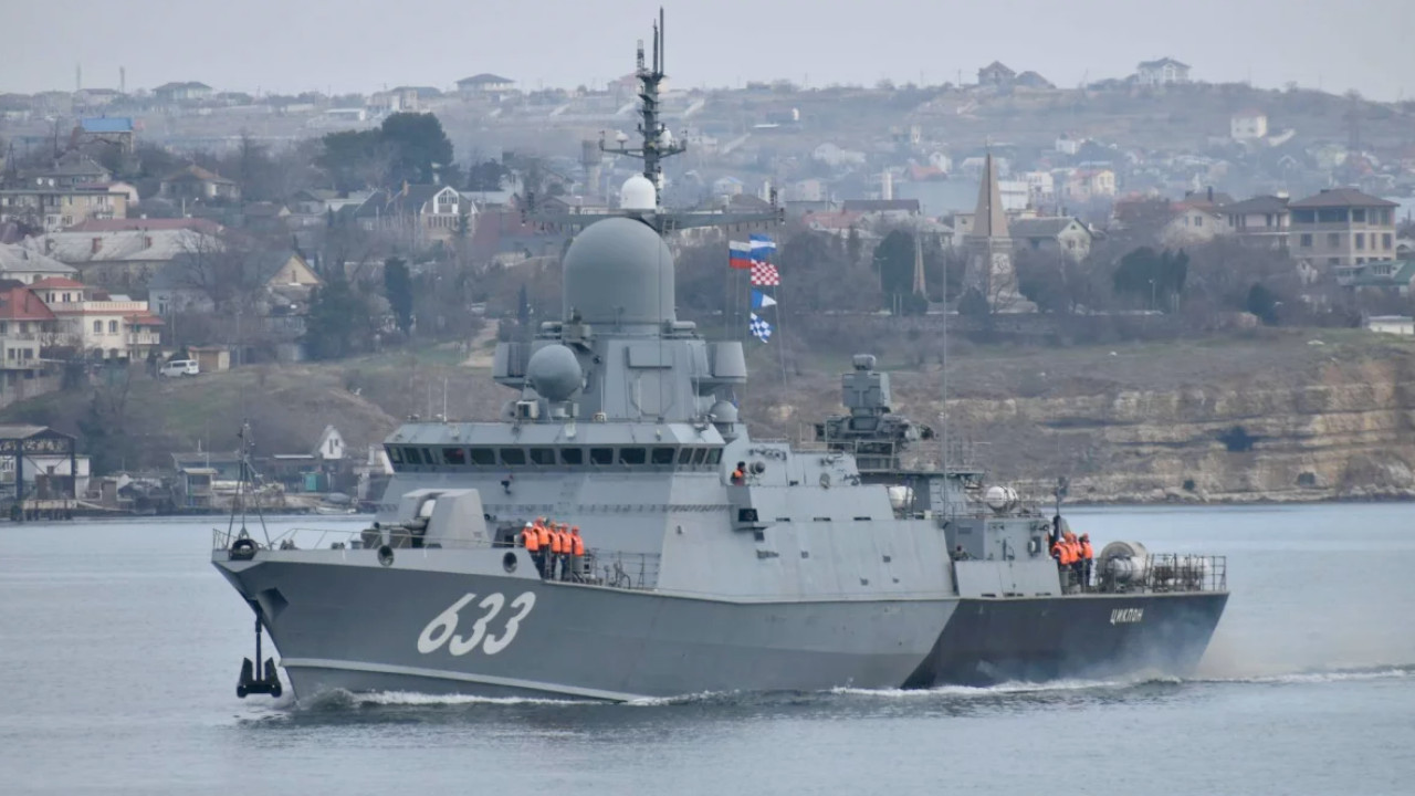 Ukrayna, Rusya'nın Kırım'da konuşlu son seyir füzesi gemisini imha ettiğini açıkladı