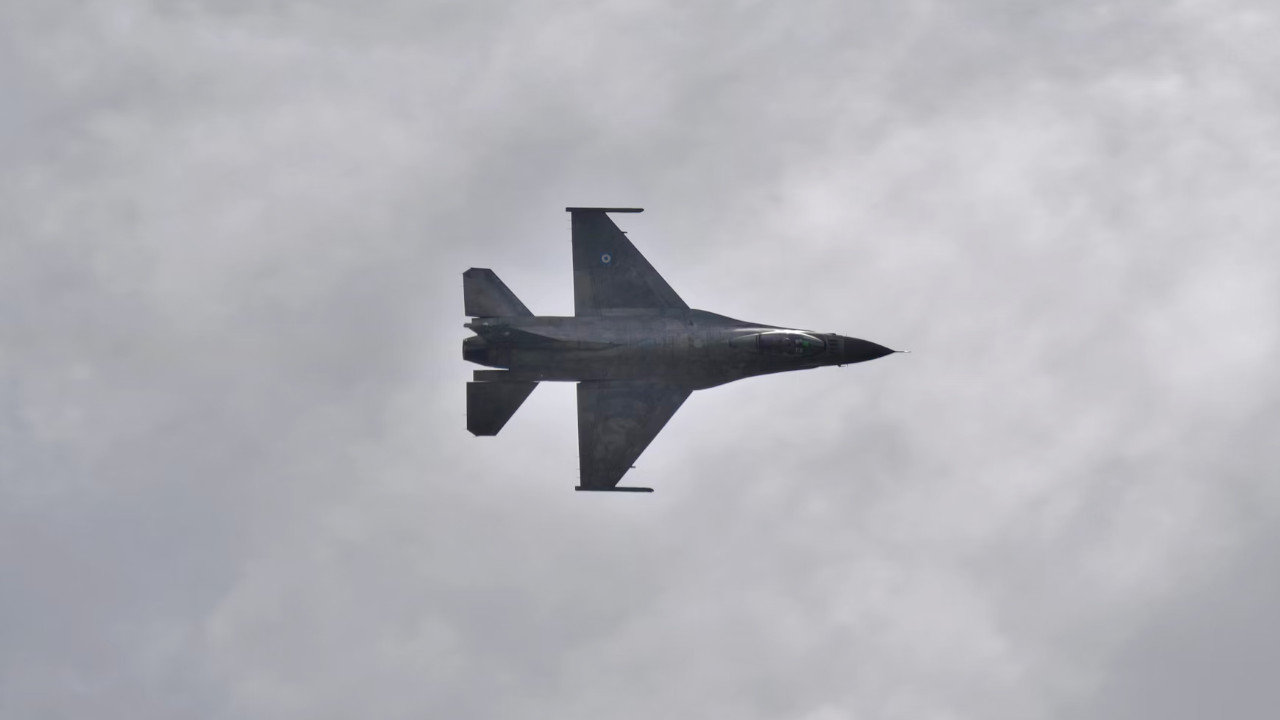 Hollanda'dan savaşı kızıştıracak karar: Ukrayna'ya verilecek F-16'lar Rus topraklarına saldıracak