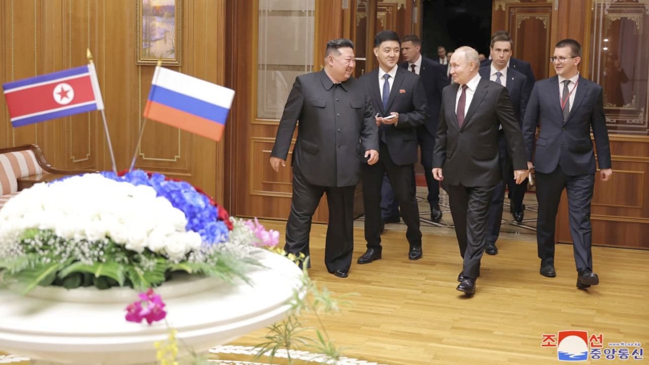 Güney Kore, Rusya'nın hamlesi sonrası Ukrayna'ya silah satışını gözden geçirecek