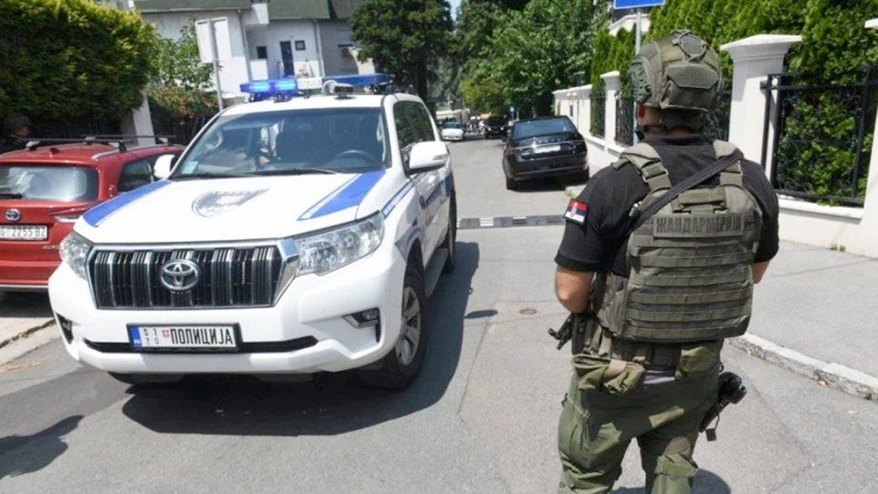 Sırbistan'da İsrail Büyükelçiliği'ne saldırı girişimi