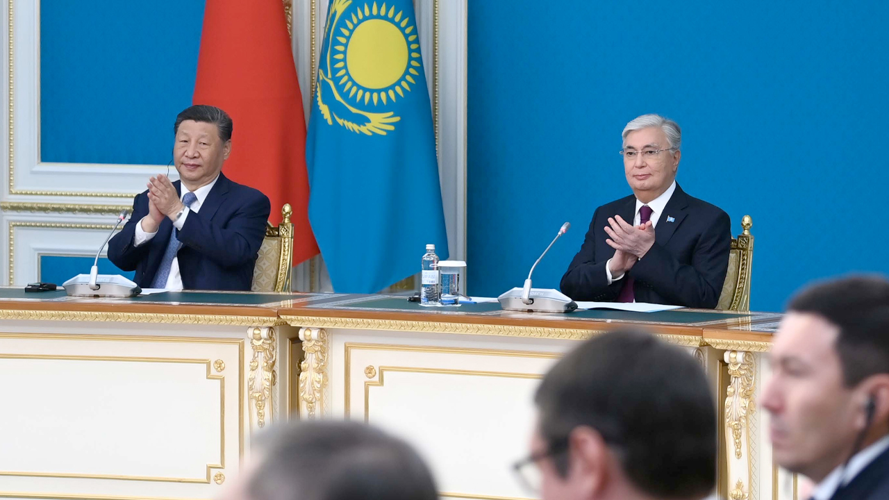 Çin Kazakistan'ın BRICS'e katılmasına destek verdi
