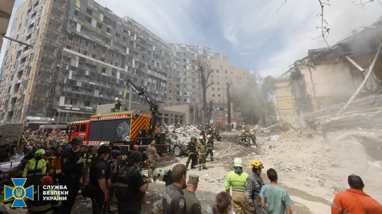 Rusya'nın Ukrayna genelindeki bombardımanlarında en az 31 kişi öldü