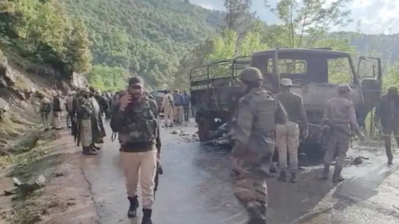 Keşmir'deki saldırıda ölen Hint askerlerinin sayısı 5'e yükseldi