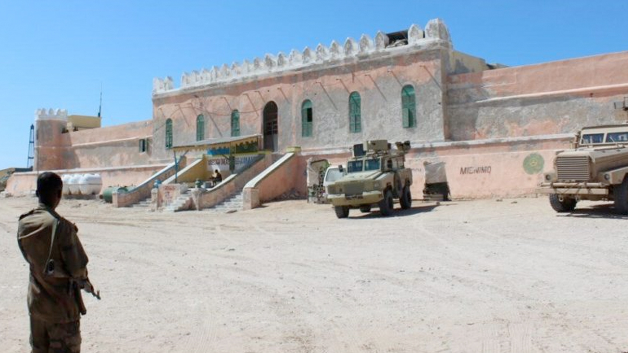 İdam mahkumu Eş Şebab mensupları Mogadişu cezaevinde saldırı düzenledi