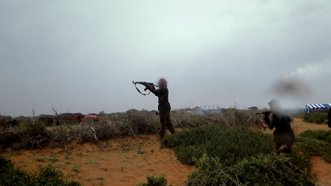 Somali'de askeri üslere eş zamanlı saldırılar