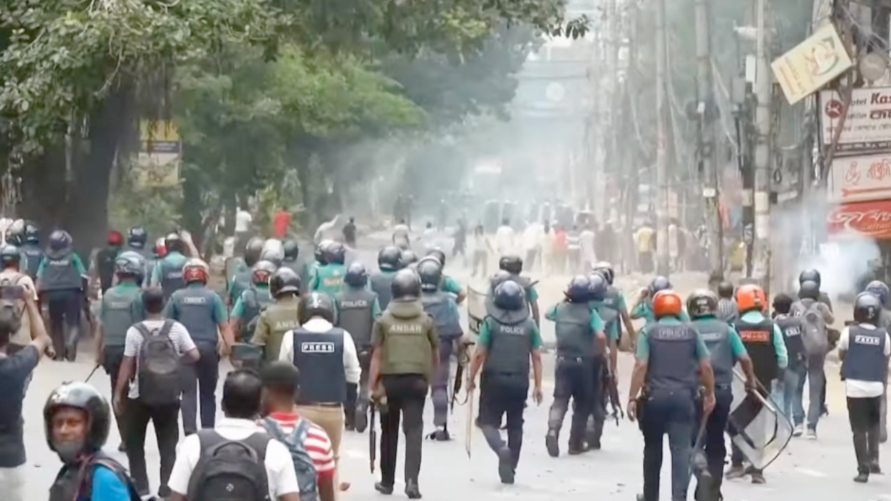 Bangladeş'teki protestolarda yüzlerce kişi gözaltına alındı