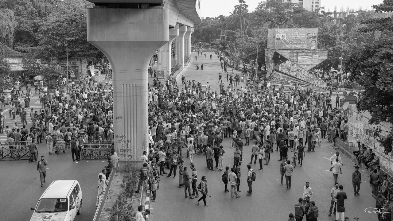 Bangladeş'teki öğrenci protestoları nasıl geniş çaplı bir krize neden oldu?