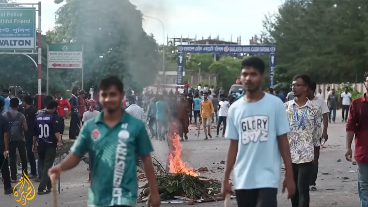 Bangladeş'te protestolar kanlı bir şekilde bastırıldı ancak hoşnutsuzluk ve öfke devam ediyor