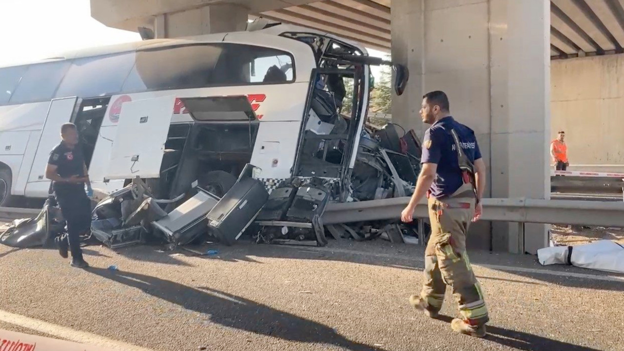 Ankara'daki otobüs kazasında en az 9 kişi öldü, 26 kişi yaralandı