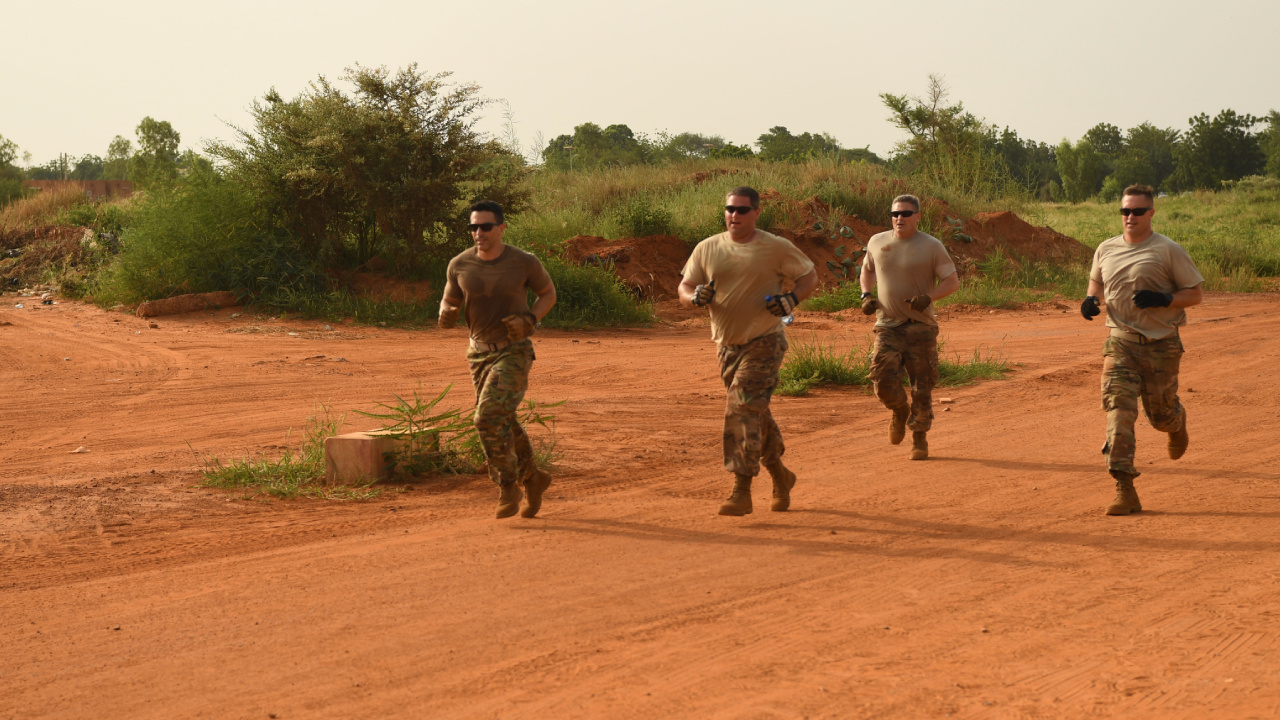 Amerikan askerleri Batı Afrika'ya geri dönüyor