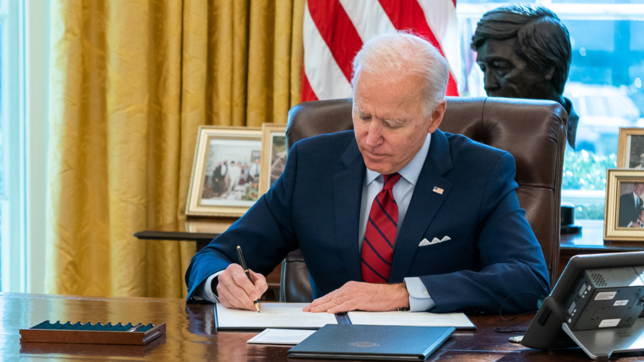 ABD Başkanı Biden, mahkemenin suçlu bulduğu oğlunu affetti