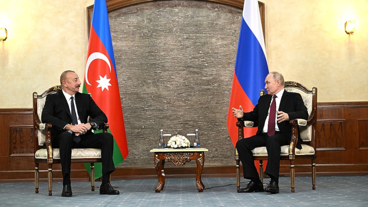 Putin uçak kazası sonrası Aliyev'den özür diledi