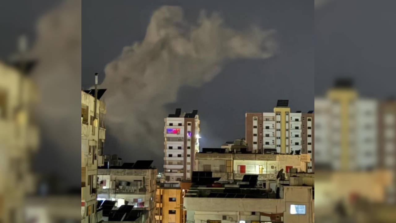 İsrail savaş uçakları Suriye'nin liman kenti Tartus'u vurdu