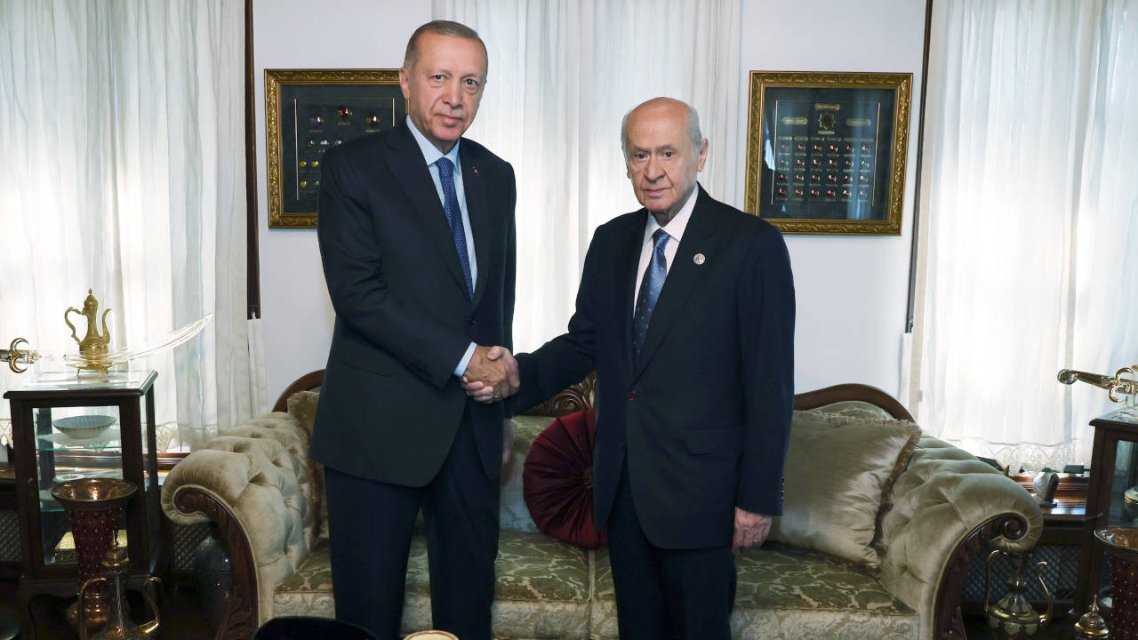 Bahçeli PKK'ya bağlı grupların da silah bırakması gerektiğini söyledi