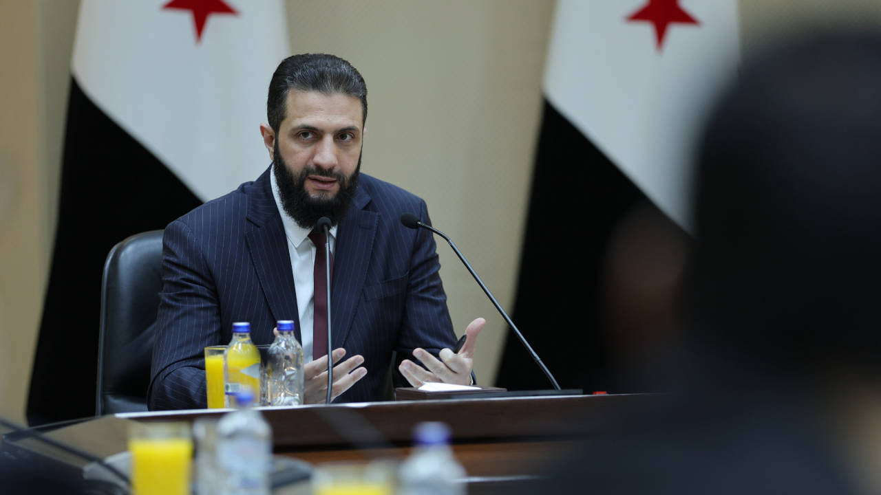 Esed rejimi döneminde ülkeden ayrılan Suriyeli yargıçlar görevlerine iade edildi