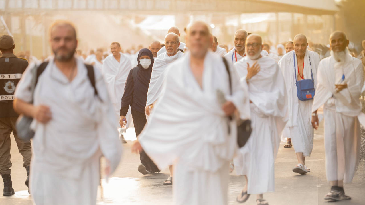 Suudi Arabistan, hac vizesi ihlallerine 26 bin dolar para cezası kesecek