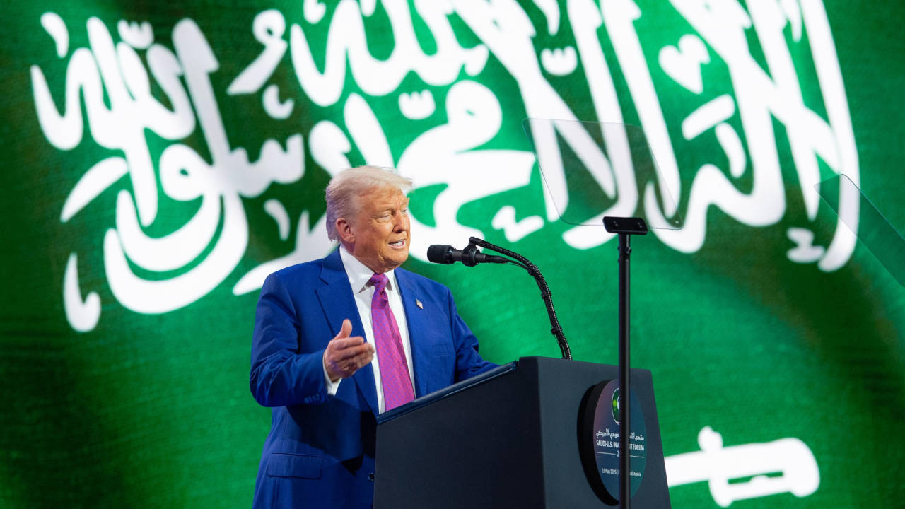 Trump Suriye'ye yönelik yaptırımları kaldıracağını açıkladı