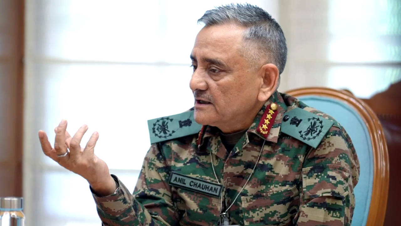 Hindistan Pakistan'la çatışmada savaş uçağı kaybını ilk kez kabul etti