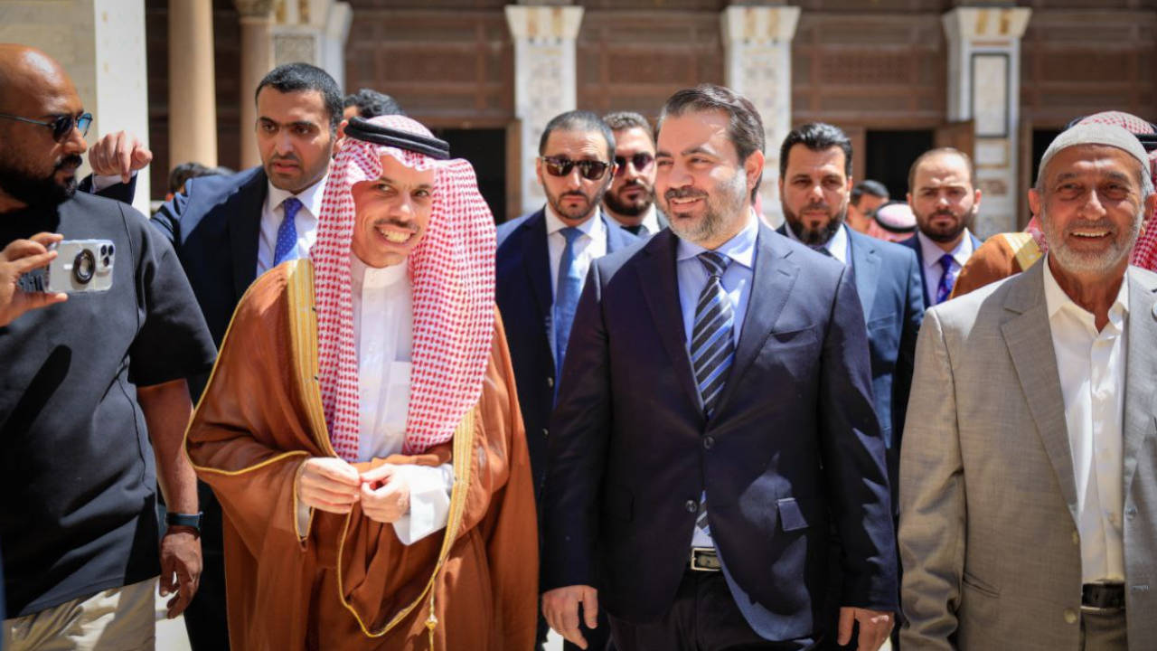 Suudi Arabistan ve Katar Suriye devlet çalışanlarına mali destek sağlayacak