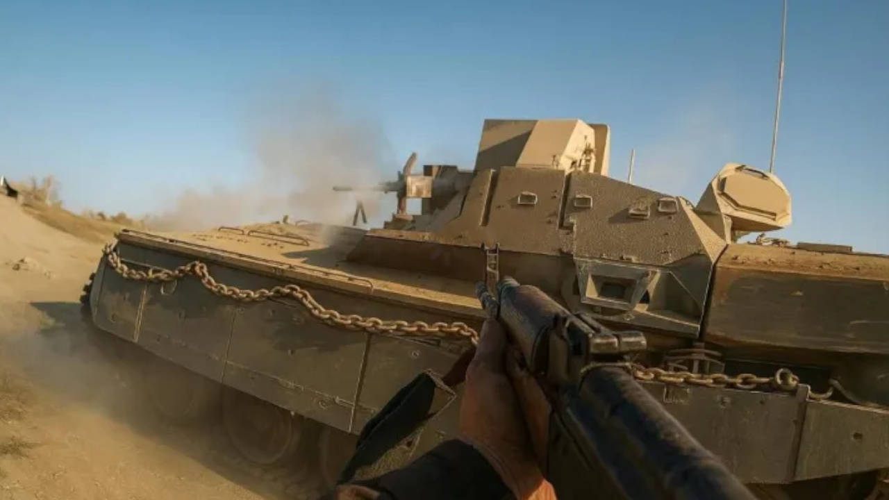 Gazze'de Kassam Tugayları İsrail zırhlısını kovaladı