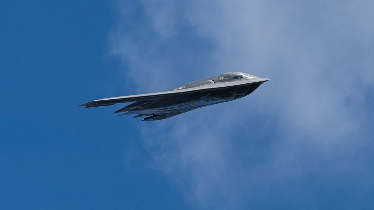 ABD B-2 bombardıman uçakları havalandı: Hedef neresi?