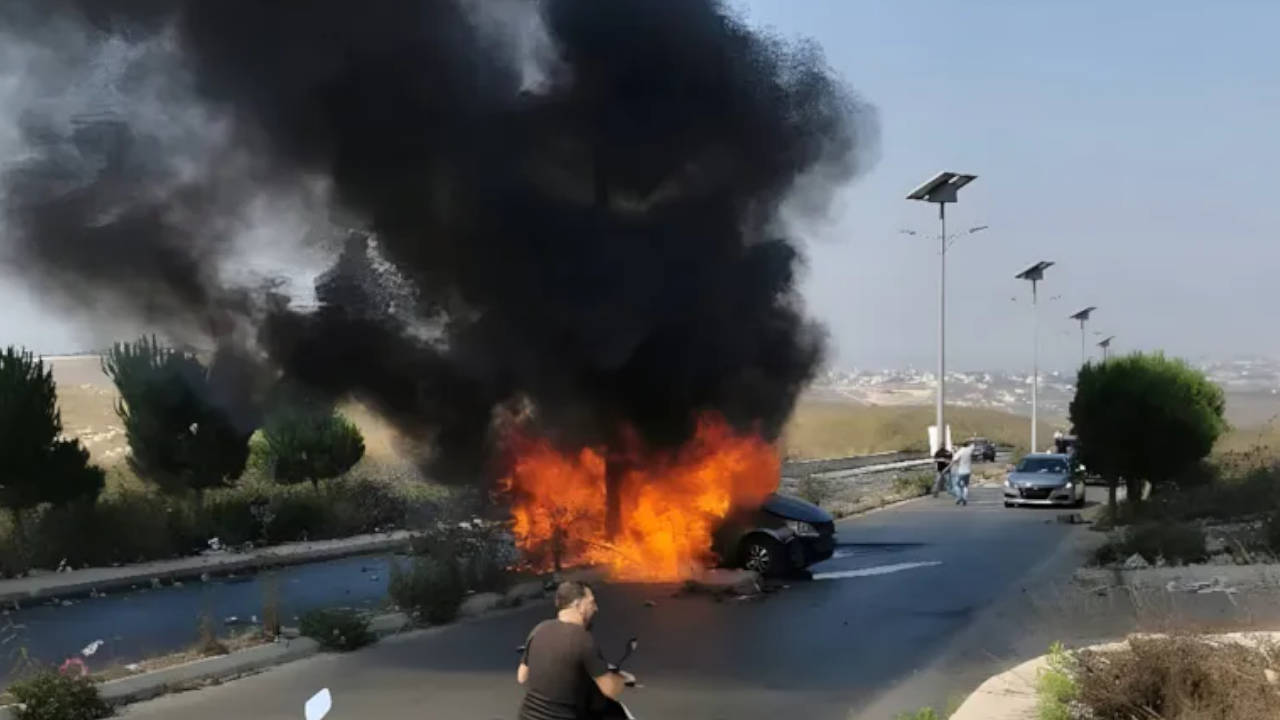 İsrail Lübnan'da bir aracı hedef aldı: 3 ölü