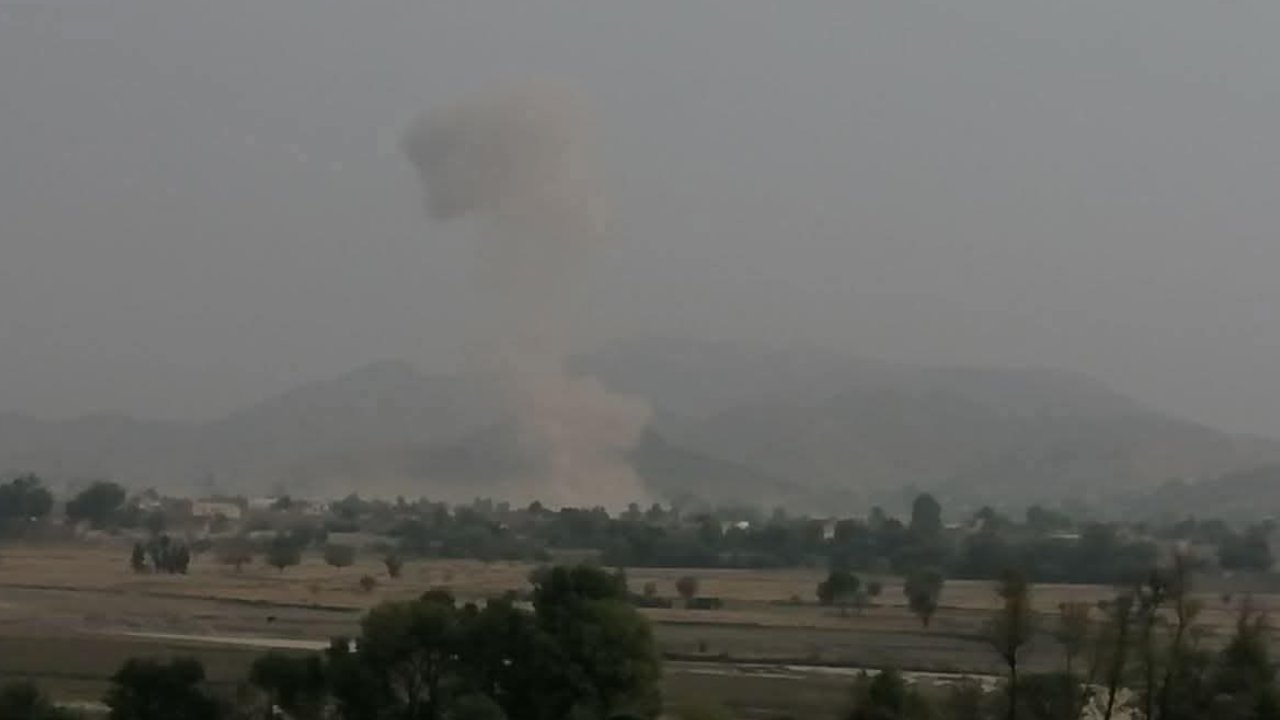 Kuzey Veziristan'da Pakistan ordusuna bombalı araç saldırısı