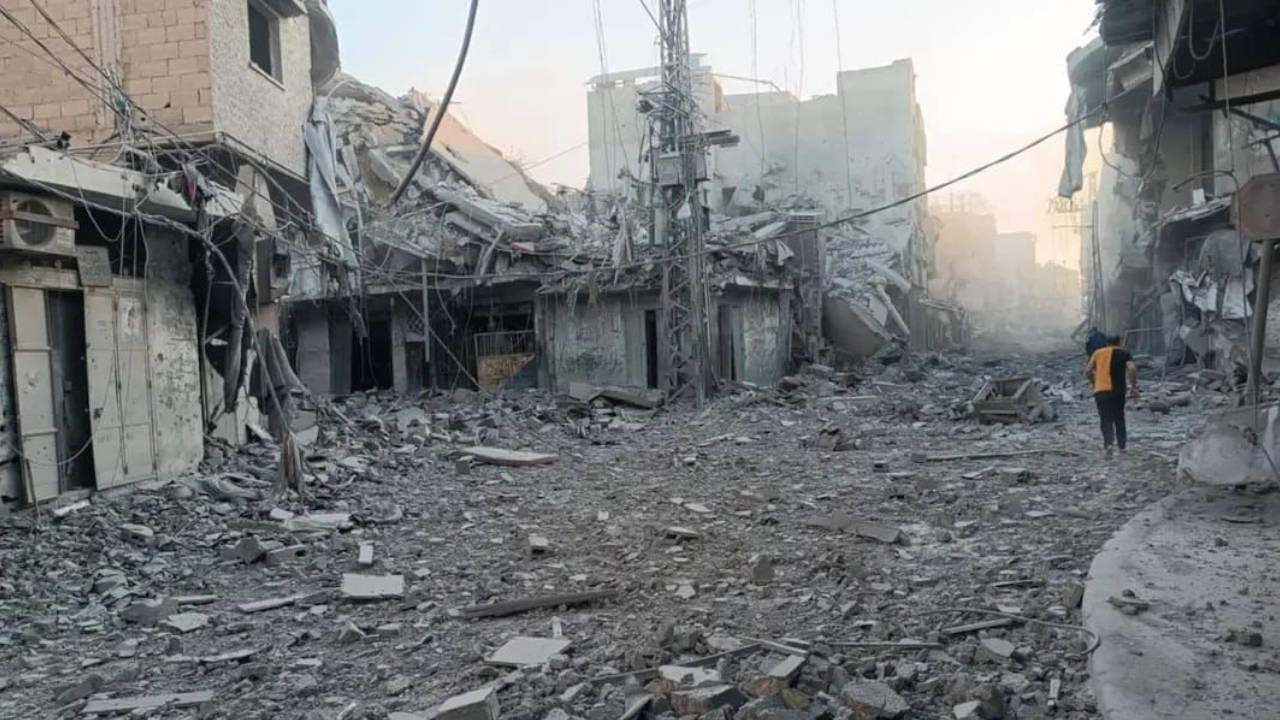 İsrail savaş uçakları İran saldırılarından kalan bombaları Gazze'ye attı