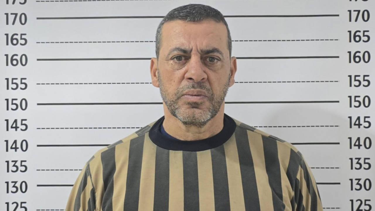 Esed rejiminin üst düzey askeri isimlerinden biri ülkeden kaçmaya çalışırken yakalandı