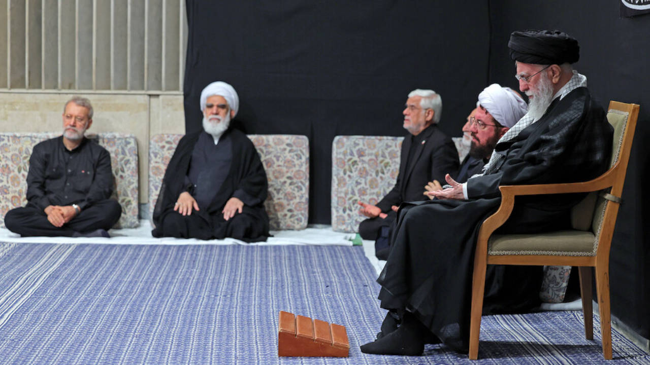 Hamaney İsrail ile çatışma sonrası ilk kez halkın önüne çıktı