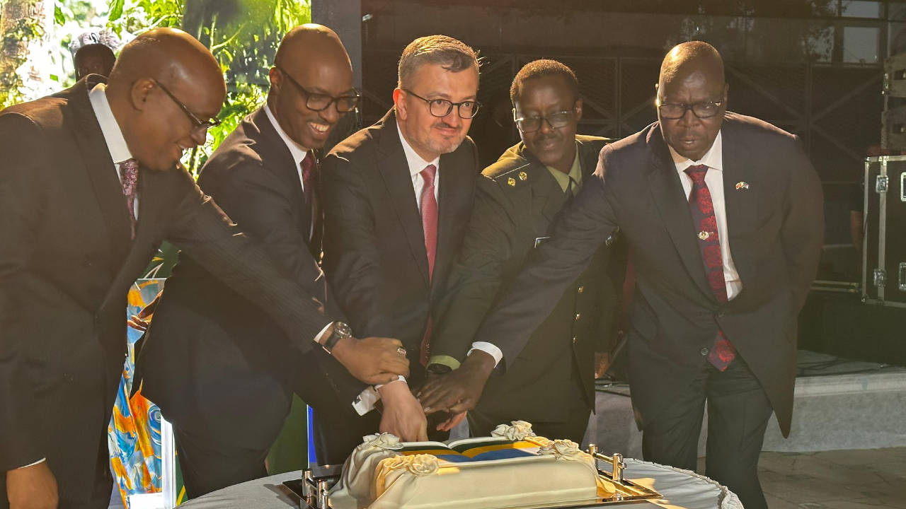 Fahrettin Altun'un yerine atanan Burhanettin Duran kimdir?