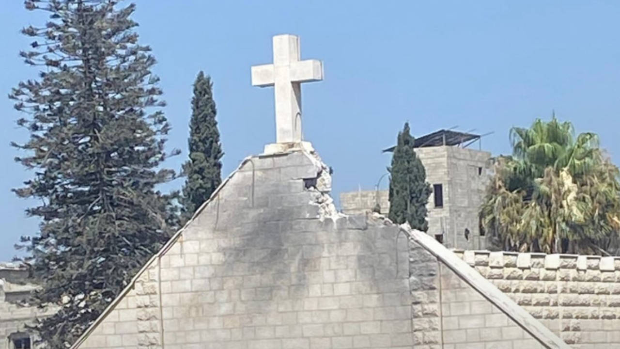 İsrail Gazze'de bir kiliseyi bombaladı