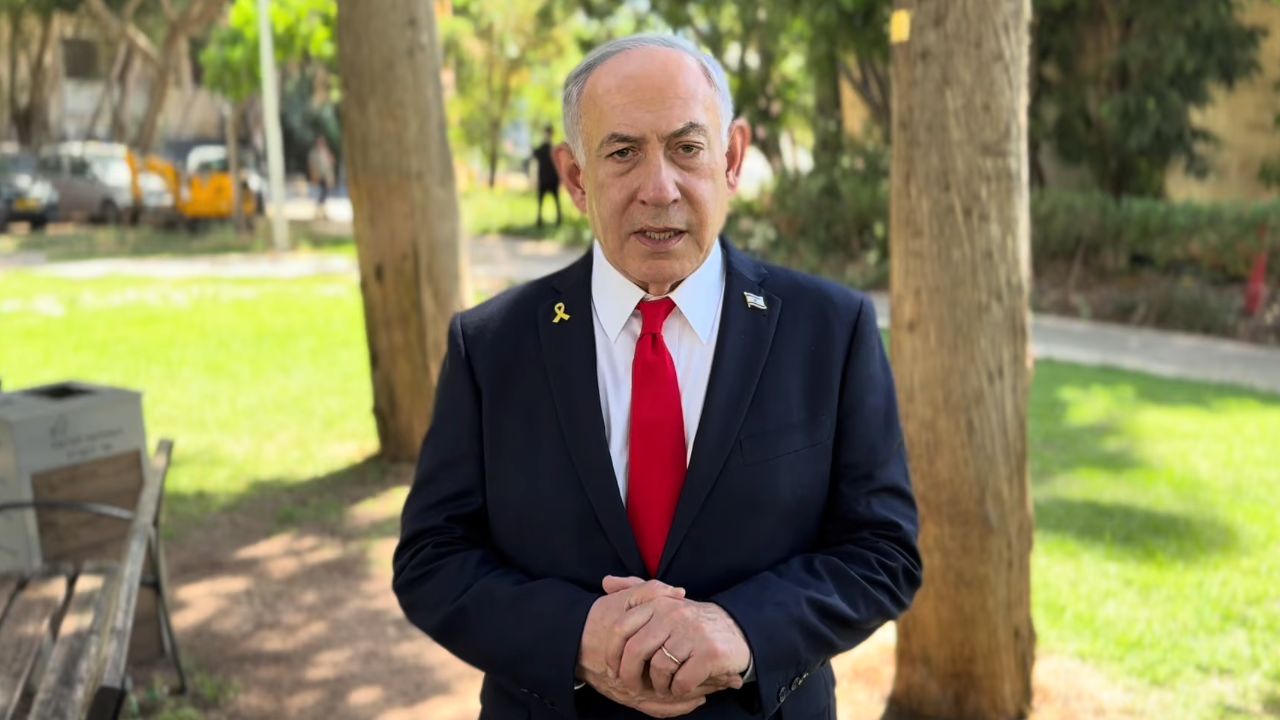 Netanyahu: Suriye ordusunun Şam'ın güneyine inmesine izin vermeyeceğiz