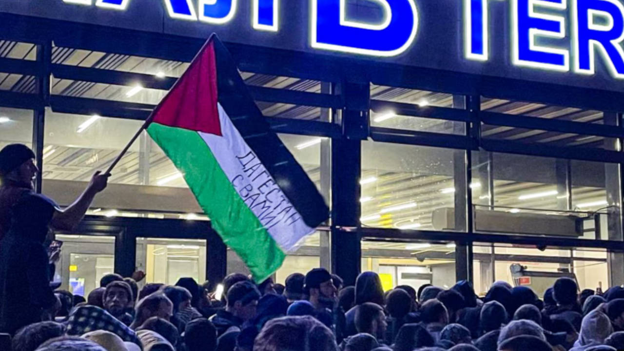 İki yıl önce Dağıstan'da yaşanan İsrail karşıtı eylem nedeniyle 135 kişi ağır hapis cezasına çarptırıldı