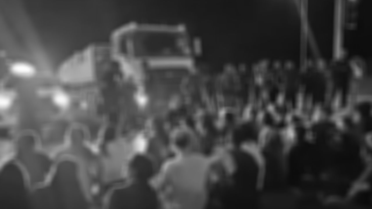 Yahudi yerleşimciler Gazze'ye giden yardım kamyonlarına saldırdı