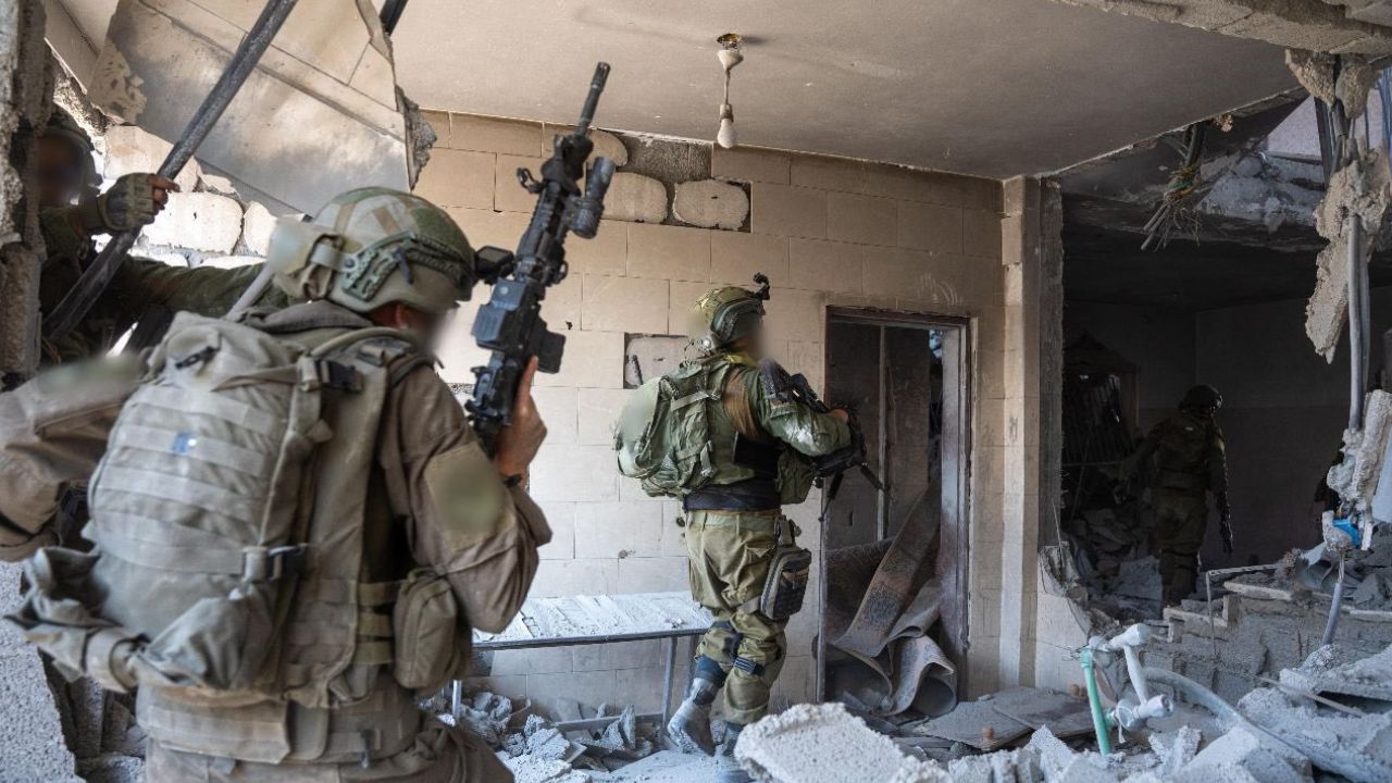 İsrail hükümeti: Ordu bizim emirlerimizi uygulamak zorunda